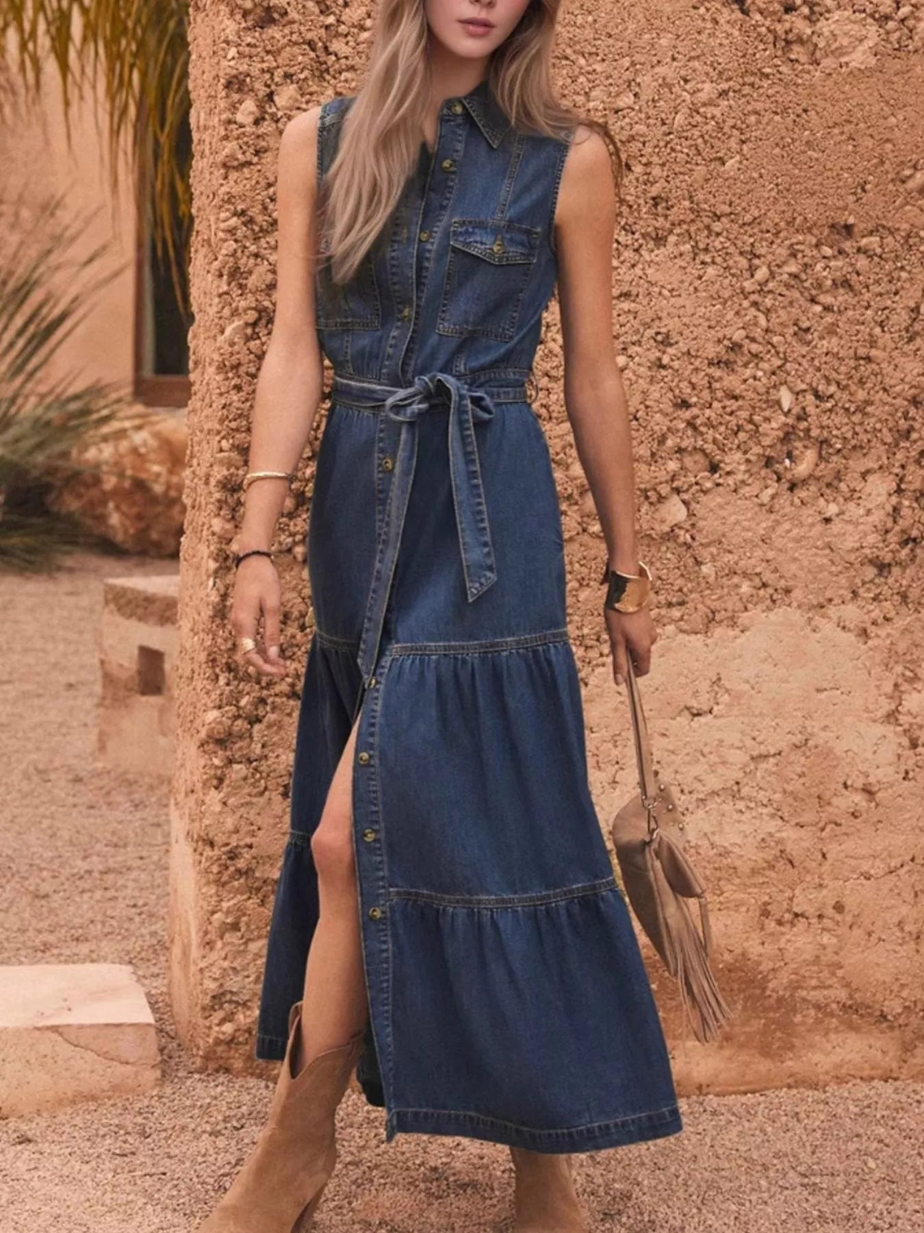button-front_sleeveless_Denim_Dress_combines_classic_style-women_fashion - littlescollection